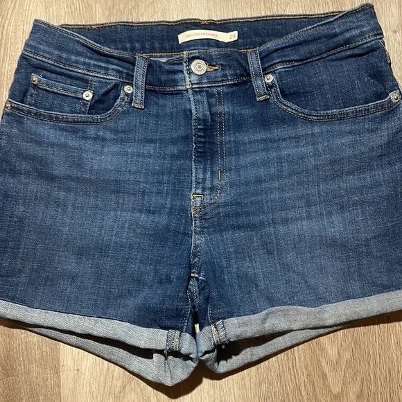 LEVIS Mid Length Shorts Women’s Size 29 - Picture 3 of 4